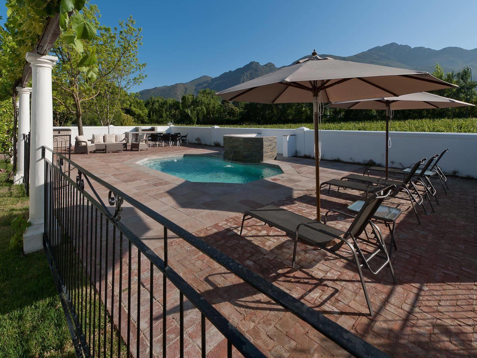 La Galiniere Guest Cottages Franschhoek Exterior foto